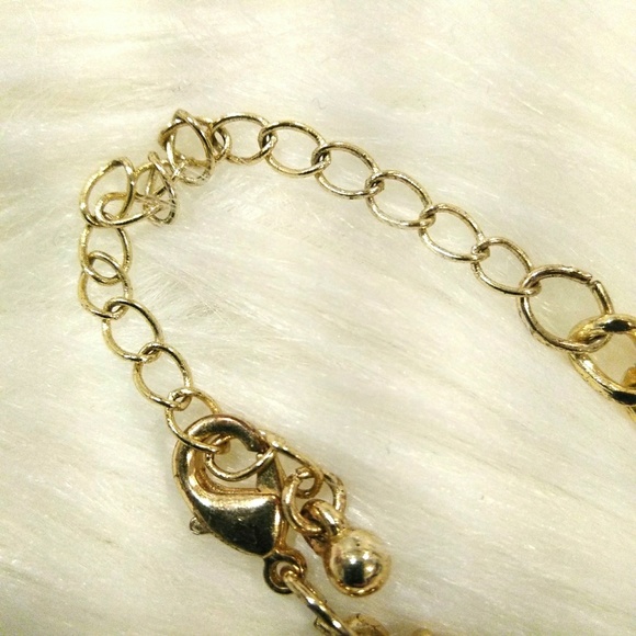 Gorgeous Statement Necklace - Picture 5 of 6